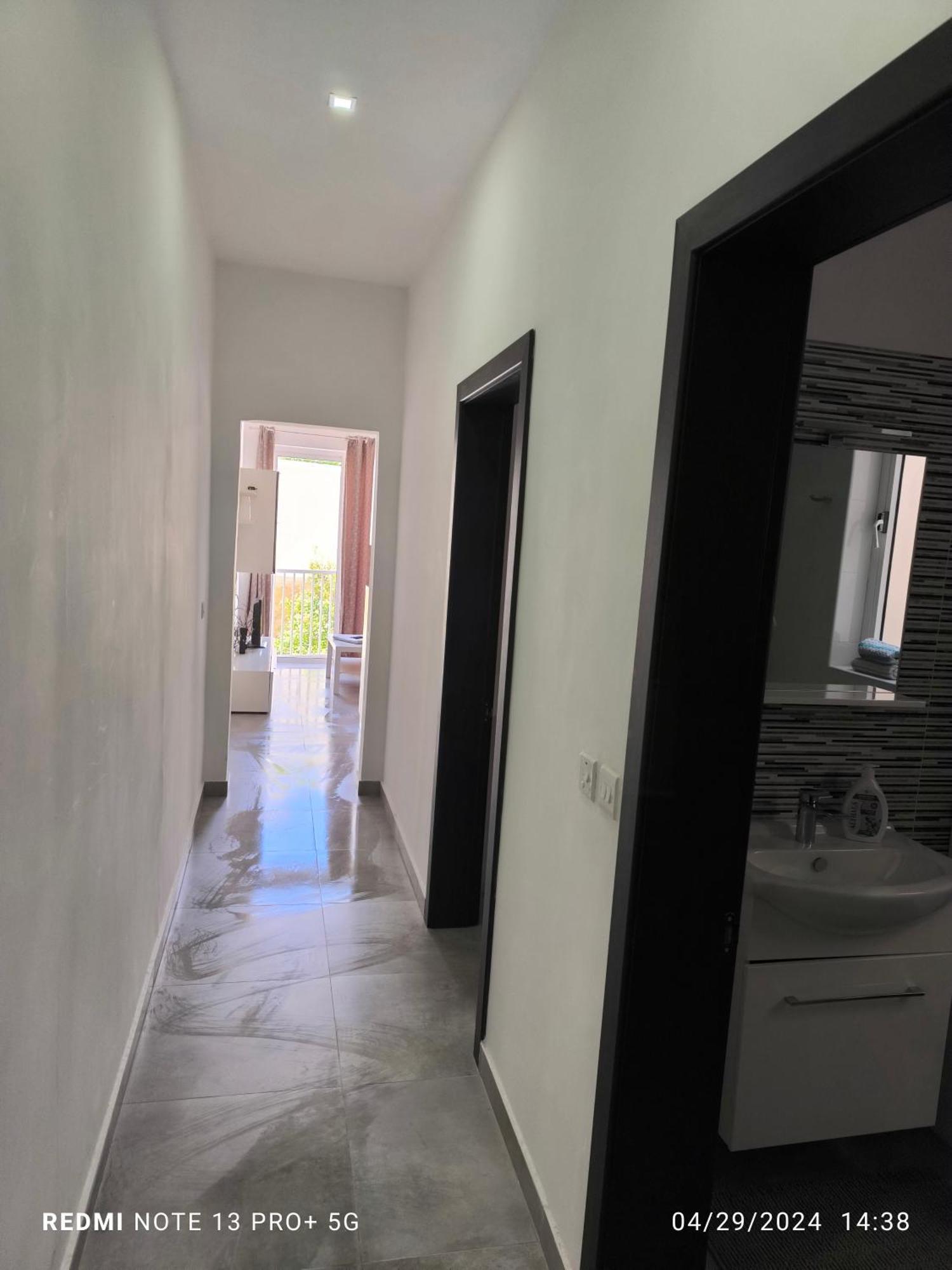One Bedroom Tea Apartment Il-Gzira Exterior photo
