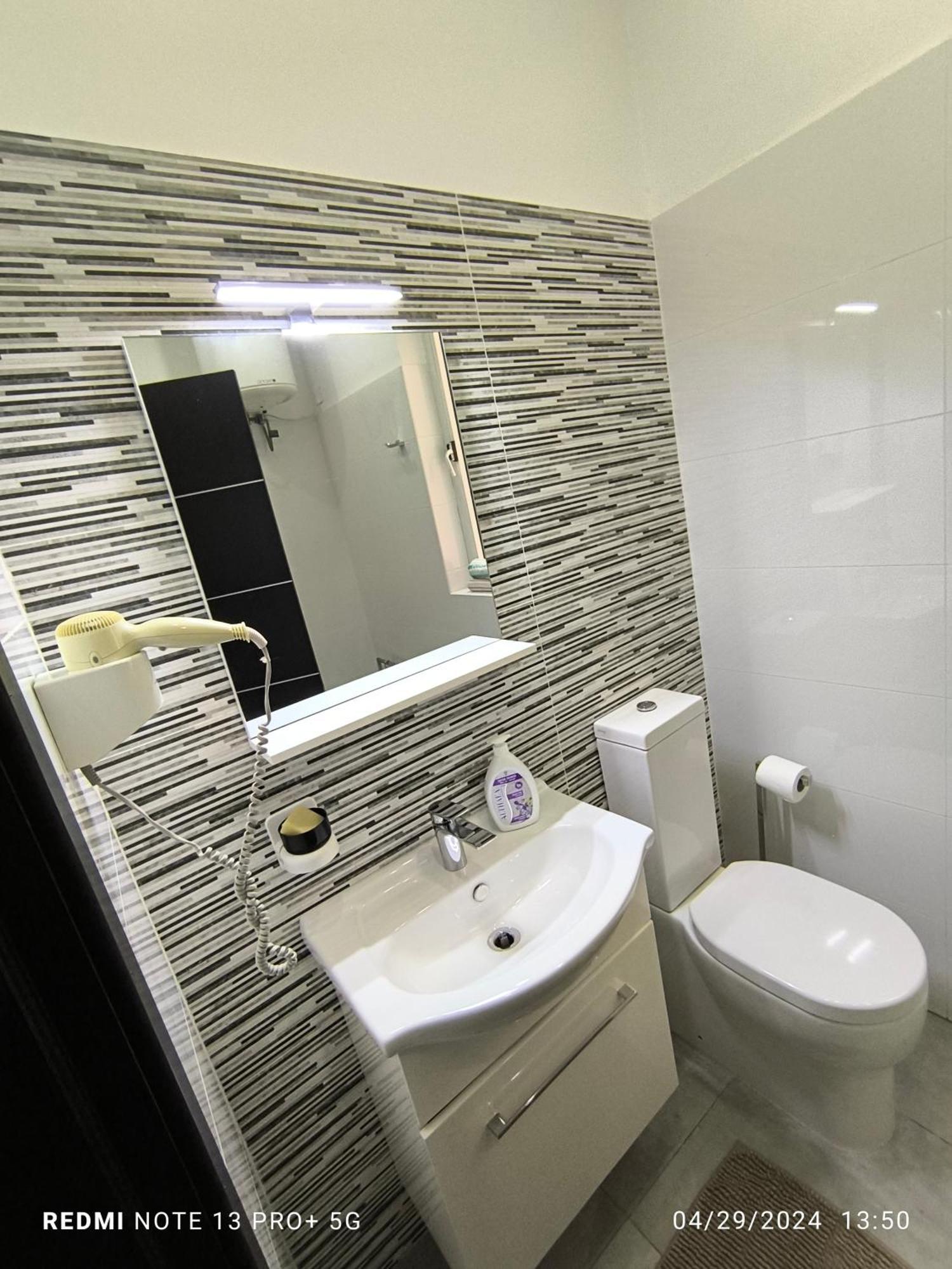 One Bedroom Tea Apartment Il-Gzira Exterior photo