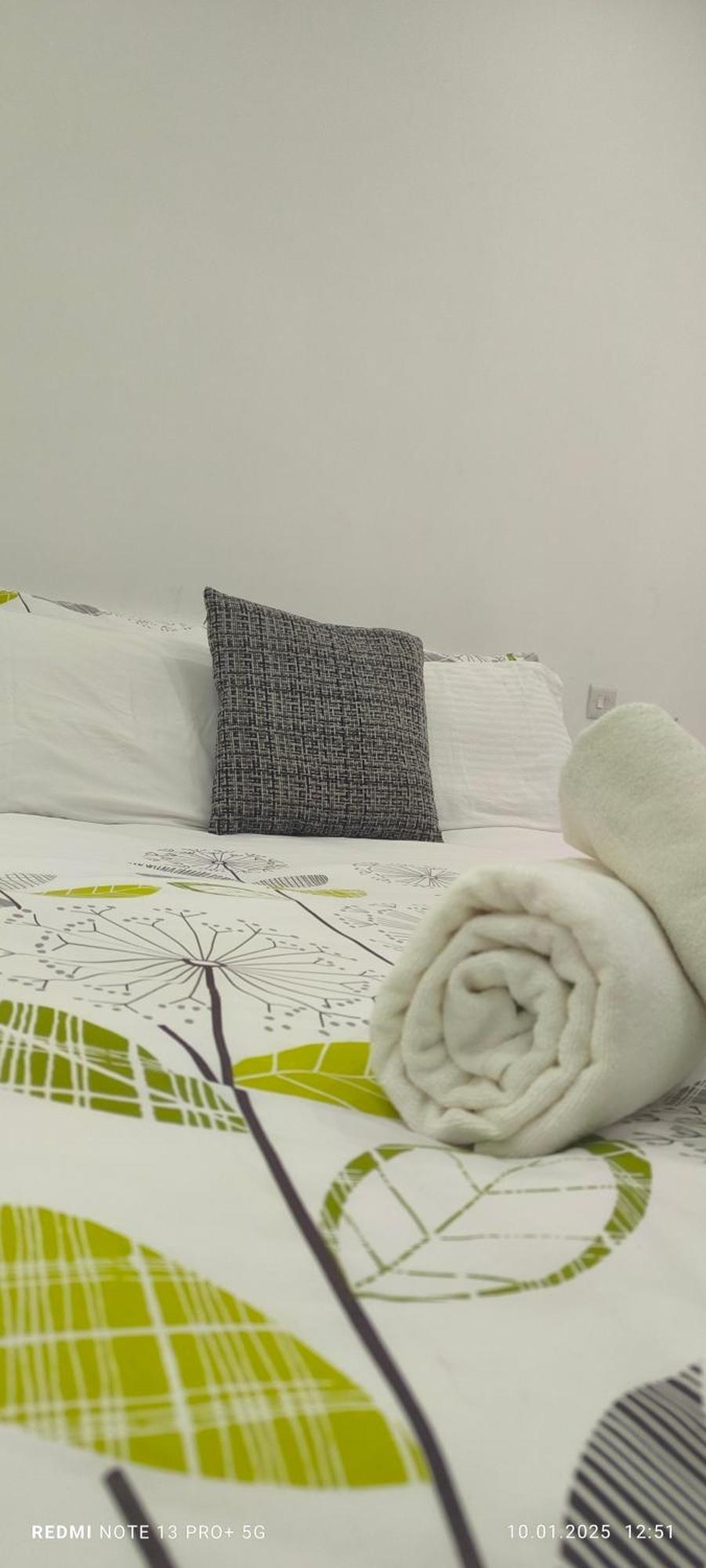 One Bedroom Tea Apartment Il-Gzira Exterior photo