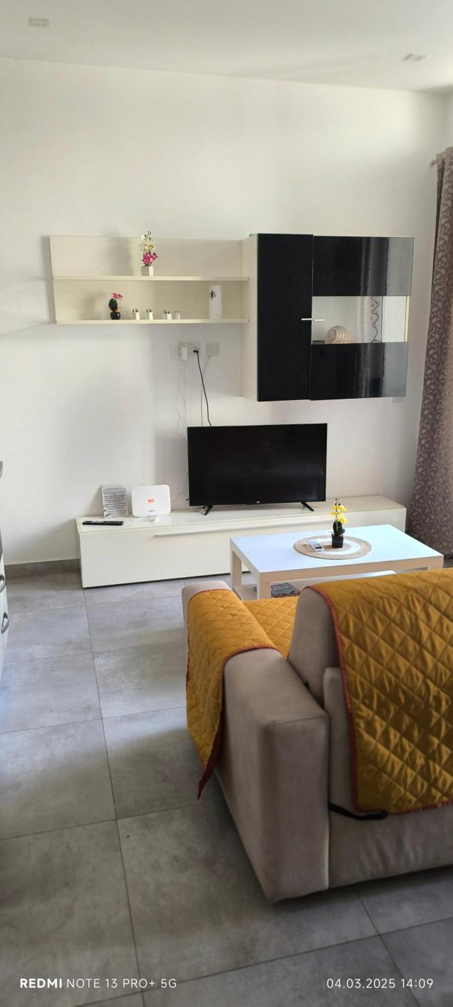 One Bedroom Tea Apartment Il-Gzira Exterior photo